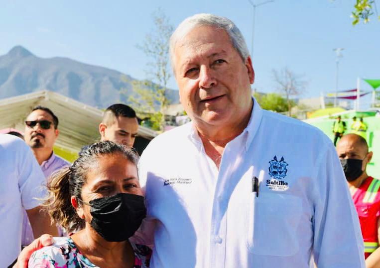 Impulsa Chema Fraustro el desarrollo integral; inician más de mil mujeres la prepa en Centros Comunitarios