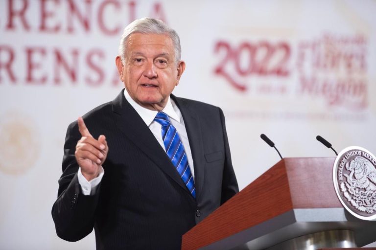 López Obrador pedirá a Biden atender caso de Assange