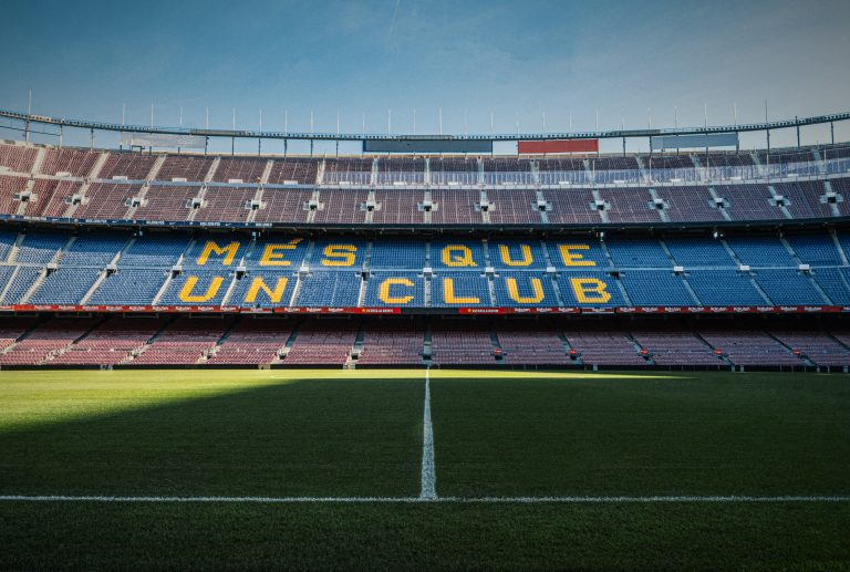 Barcelona rentará estadio a aficionados para que hagan “cascaritas”