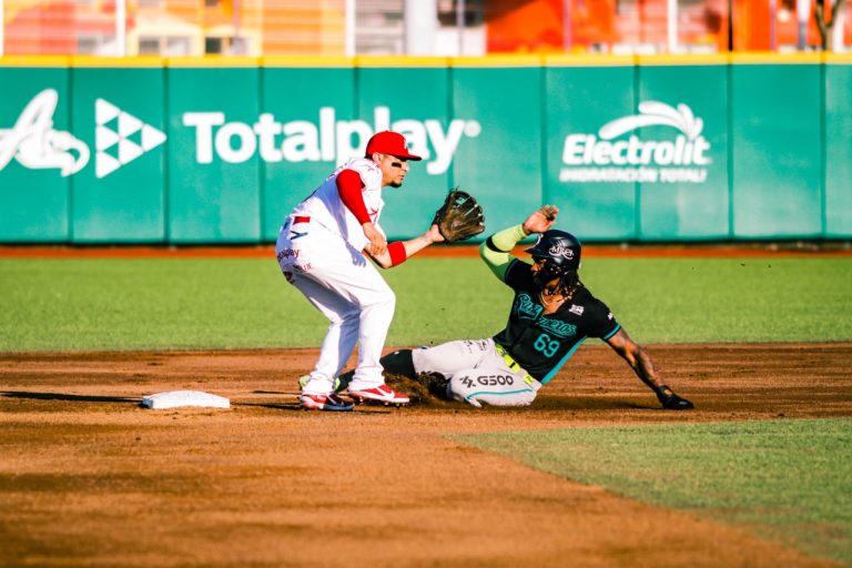 El Águila de Veracruz gana 11 a 7 a Saraperos el juego de la honra 