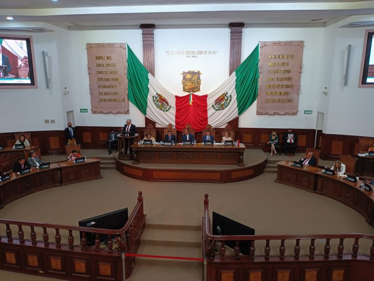 Garantizan mejores condiciones para la jubilación de docentes en Coahuila   