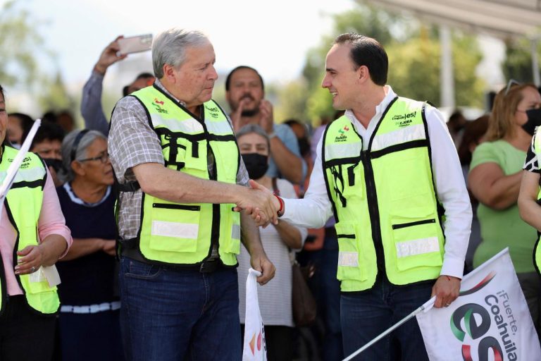 Lleva Chema Fraustro el Maratón de Obras a colonia Santa Cristina