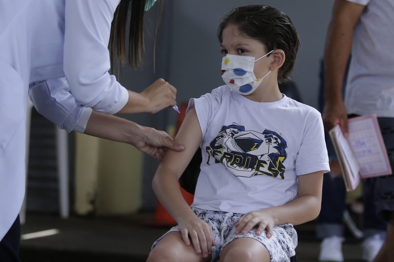 Vacunas para niños de 5 a 11 años llegarán entre jueves y viernes