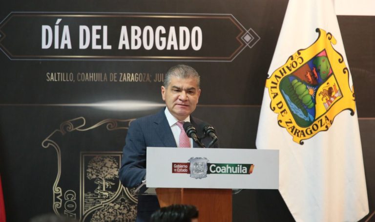 La labor de los abogados es decisiva para sostener el equilibrio y la gobernabilidad: MARS