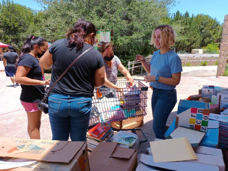 Responden saltillenses a colecta de material reciclable a beneficio de perros y gatos de albergues