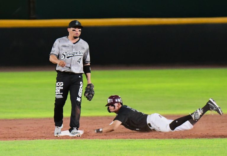 Cuadrangular de Jesse Castillo en la octava le da triunfo a Laguna 3 a 2 sobre Saraperos  