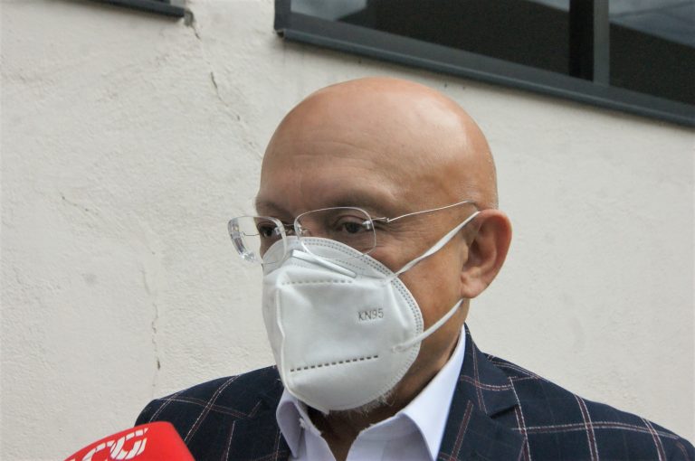 Dan positivo a Covid-19 la mitad de quienes se hacen la prueba en Facultad de Medicina 