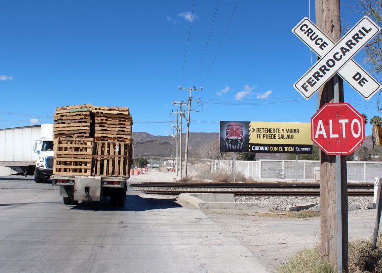 Urge instalación de plumas en cruces de vías ferroviarias: PC Municipal 