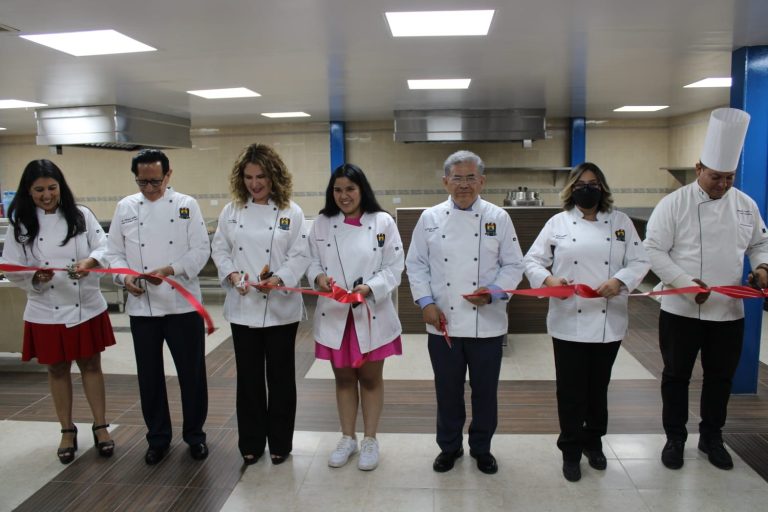 Inicia en la UAdeC la Licenciatura en Administración de Empresas Gastronómicas y Turísticas   