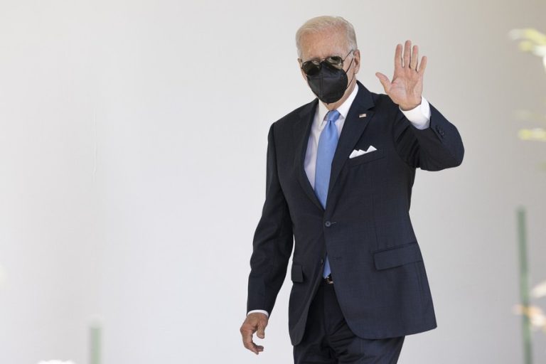 Biden dice que Estados Unidos mata a líder de Al Qaeda en ataque con dron