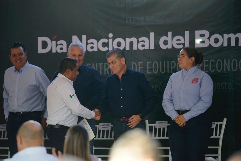 Desde Torreón, celebra el gobernador Miguel Riquelme el Día Nacional del Bombero