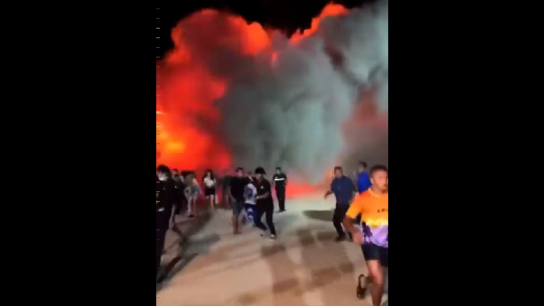 Incendio en discoteca deja al menos 13 muertos y decenas de heridos en Tailandia, según equipo de rescate