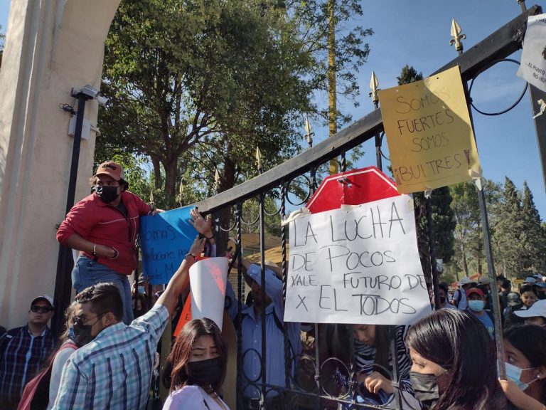 Culpan a docente por el suicidio de un alumno de la Narro   