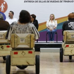 Continúa Marcela Gorgón apoyando a las personas con discapacidad11