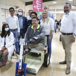 Continúa Marcela Gorgón apoyando a las personas con discapacidad19