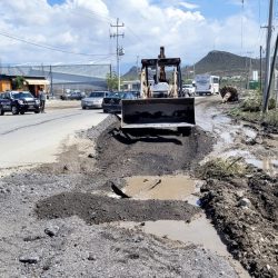 En mal estado curva en carretera Los Pinos; Autoridades atienden problemática