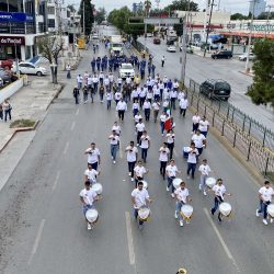 Lobos de la UAdeC regresan a las calles con desfile de bienvenida a alumnos 13