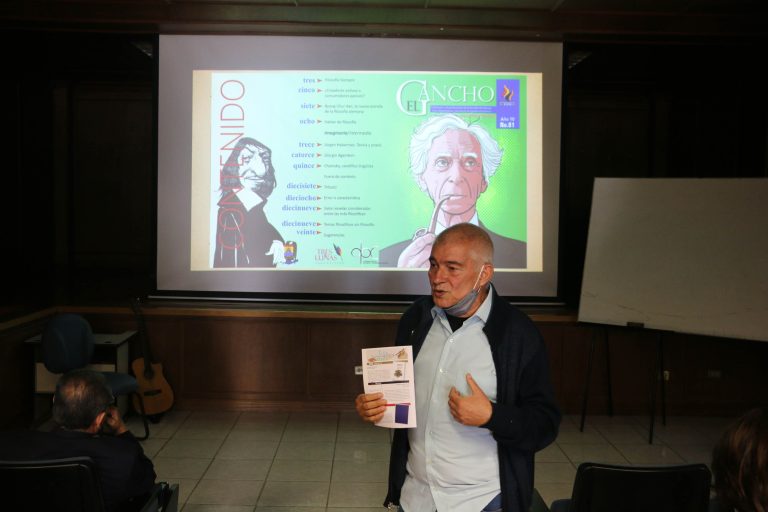 Presentan en la Facultad de Ciencias Físico Matemáticas la edición 81 de la revista “El Gancho»