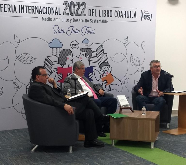 Presentan el libro “El trenazo de Puente Moreno” en la FILC 2022