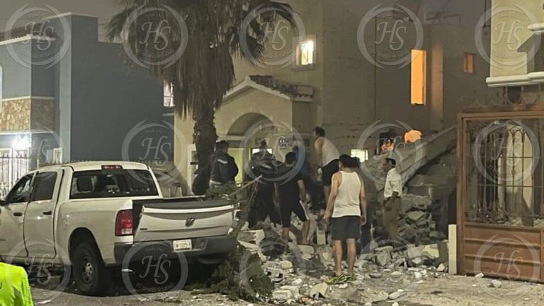 Explota casa al poniente de Saltillo; hay dos personas fallecidas