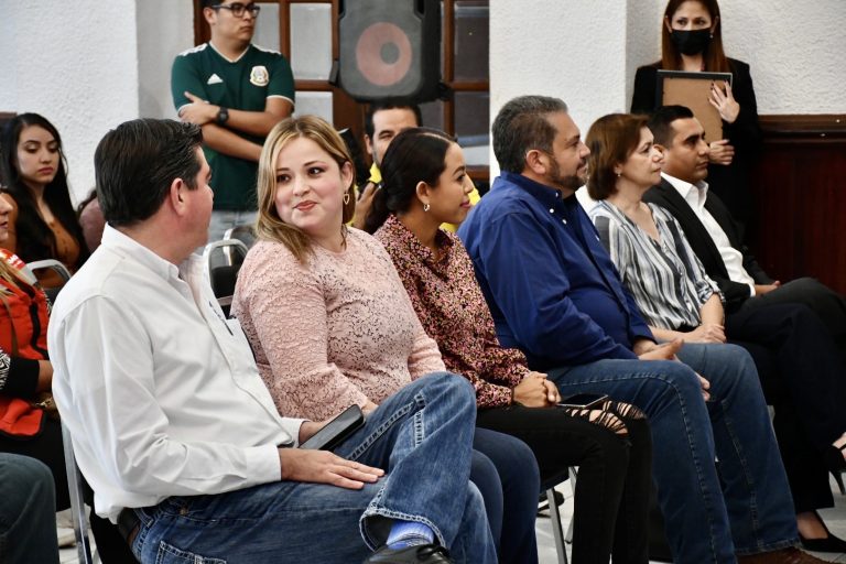 Imparten conferencia de Derechos Humanos a los funcionarios de Ramos Arizpe