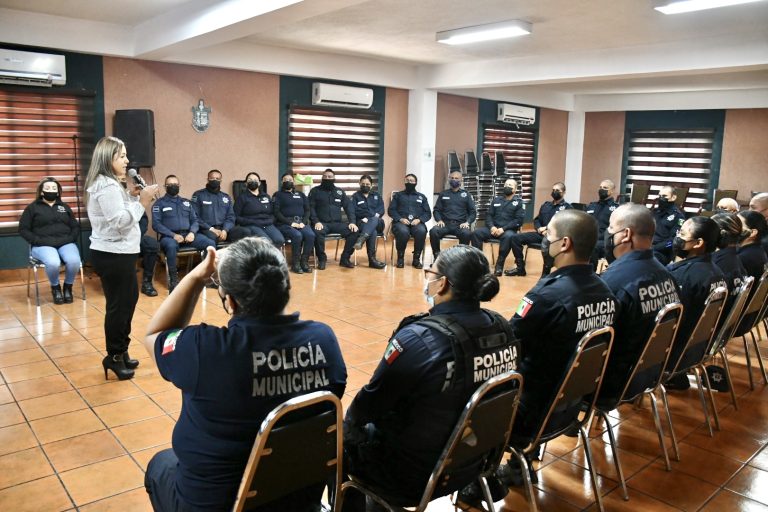 Imparten taller sobre violencia de género a policías de Ramos 