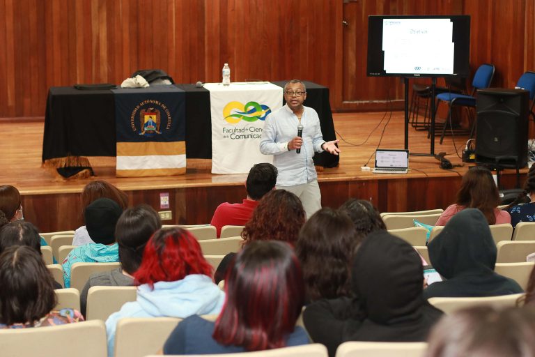 Imparten en la FCC de la UA de C el Taller de Formación de Audiencias Críticas