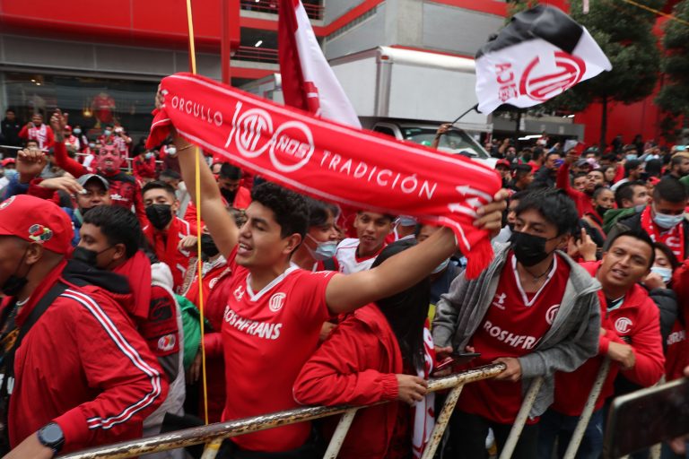 Toluca le corta las alas al América