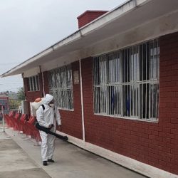 Atiende Salud municipal fumigación en escuela 1