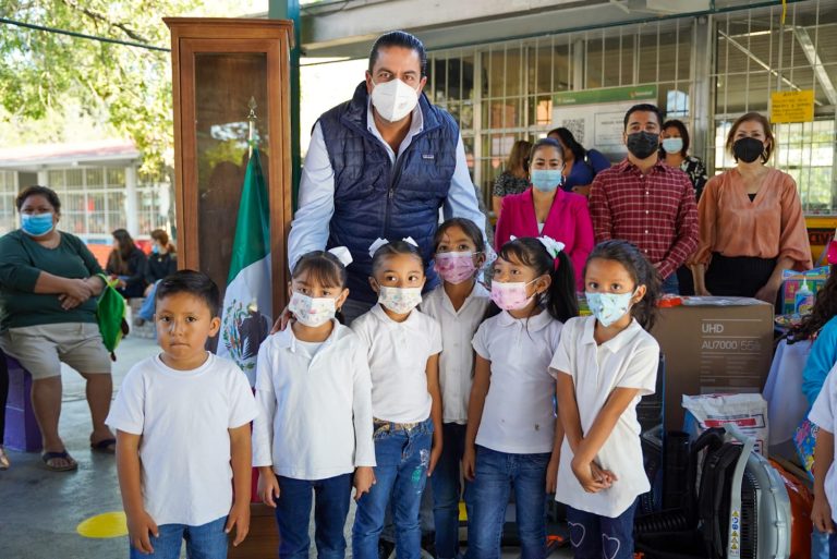 “Mejora tu Escuela” en el Jardín de Niños Miguel Ramos Arizpe