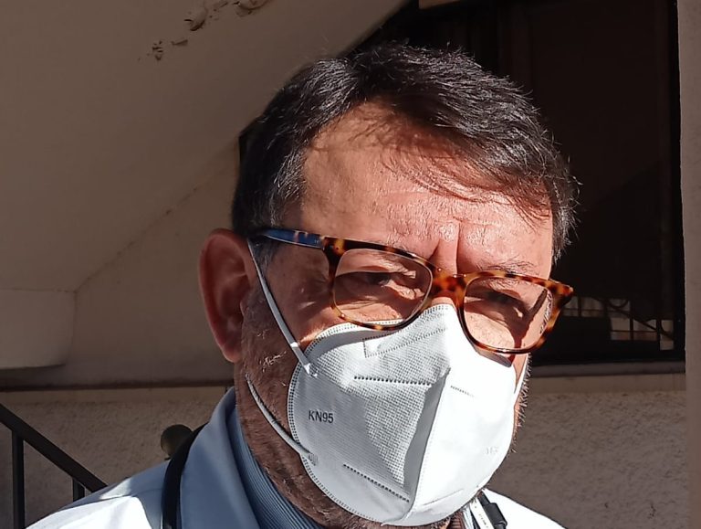 Posibilidad de una sexta ola de COVID en invierno es real, señala director del HUS