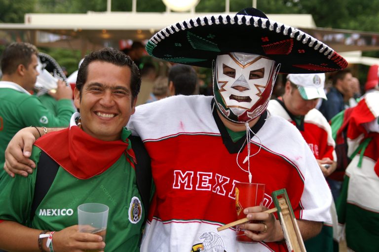 Qatar 2022 prohibirá máscaras de lucha libre en los estadios