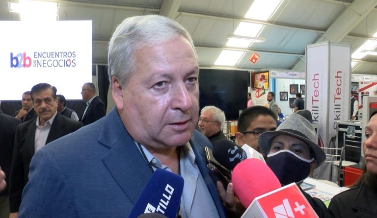 Anuncia Chema Fraustro aumento salarial a médicos del municipio