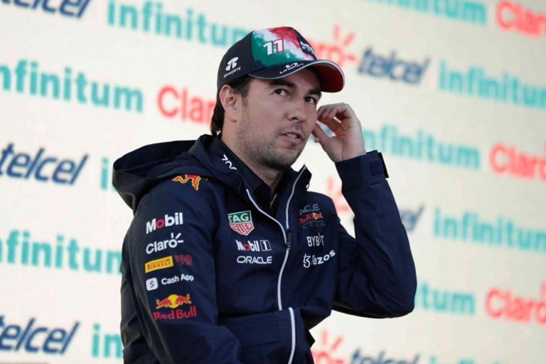 Batalló Checo Pérez con los neumáticos y frenos