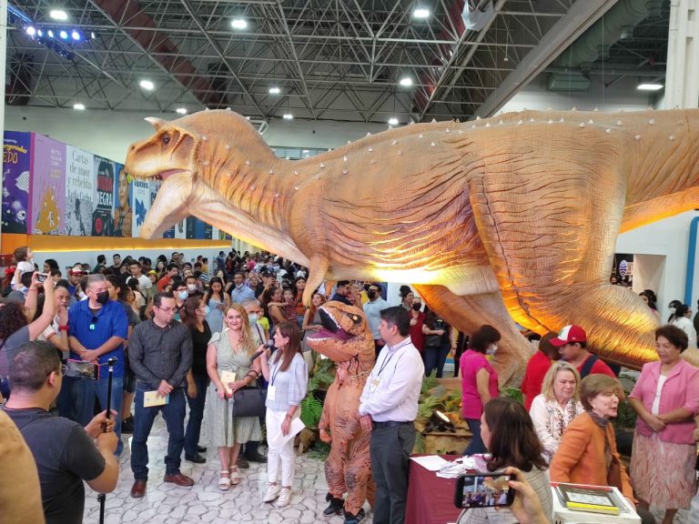 Con gran éxito, cierra Coahuila su participación en la Feria del Libro de Monterrey