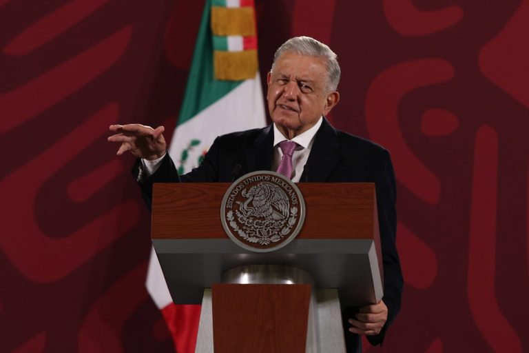 AMLO califica como “fracaso” el “hackeo” a la Sedena