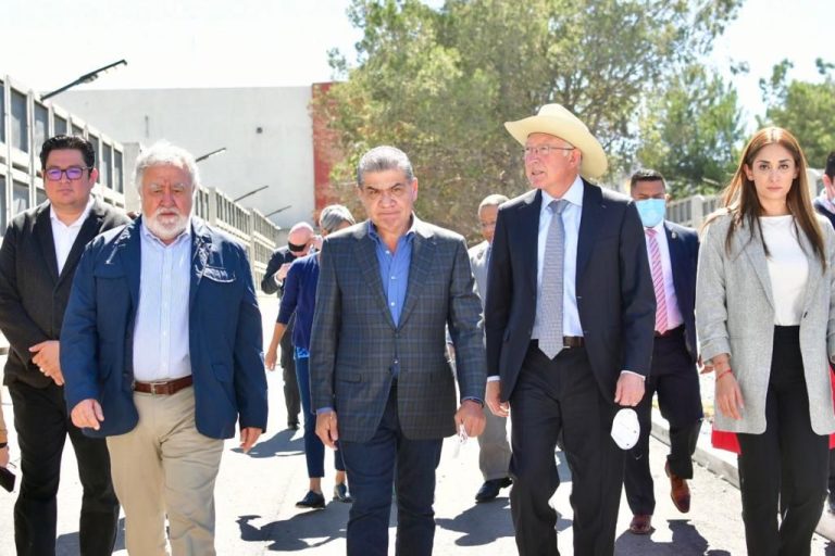 Embajador de Estados Unidos, Ken Salazar, visita CRIH Coahuila