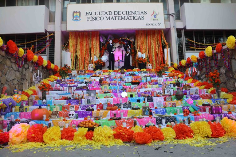 Inauguran primer día del Festival de los Muertos 2022 de la UA de C