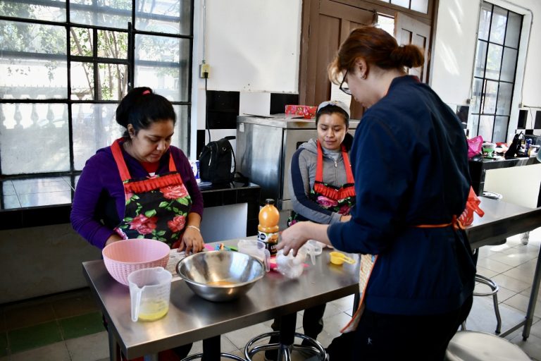 Más de 300 ciudadanos han sido beneficiados con los talleres de emprendimiento 