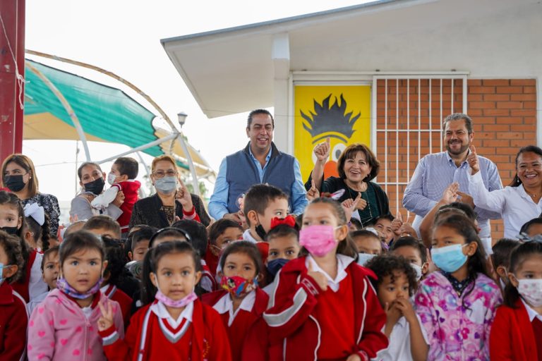 Mejora Tu Escuela, en el Jardín de Niños Bicentenario de la Independencia