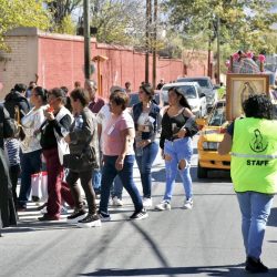 A bordo de vehículos, transportistas celebran a la Virgen de Guadalupe 11