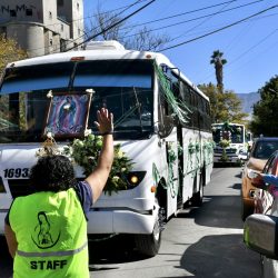 A bordo de vehículos, transportistas celebran a la Virgen de Guadalupe 3