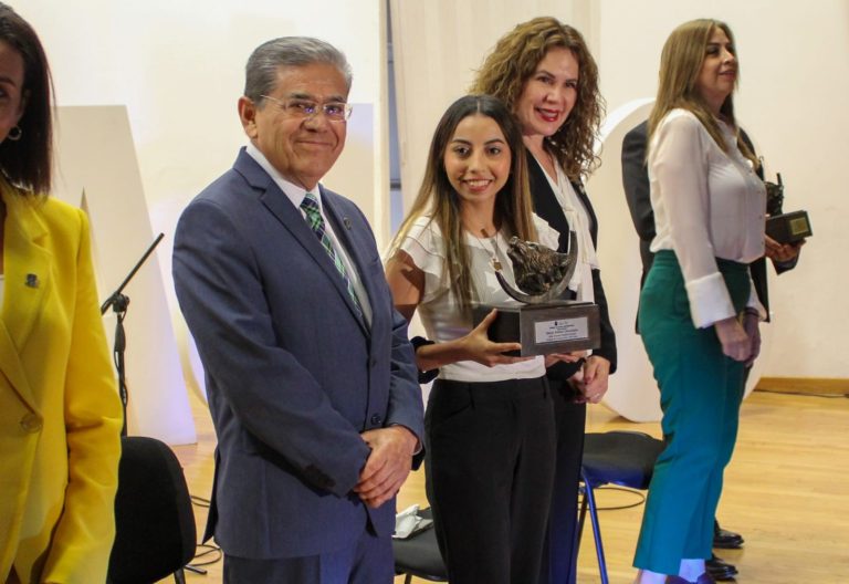 Reconoce UAdeC a los Ganadores del Primer Premio Cultural Universitario en la Unidad Torreón