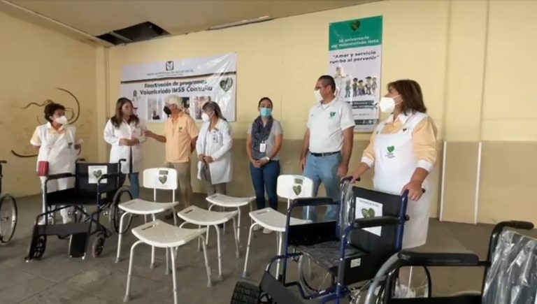 Entrega Voluntariado IMSS sillas de ruedas y sillas de regadera al HGZ No. 1 en Saltillo