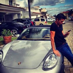 hombre rico mexicano