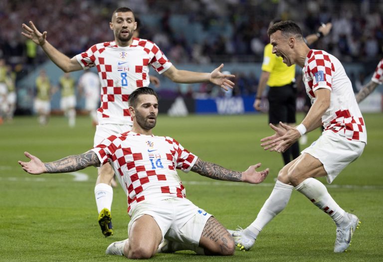 Croacia vence y golea 4-1 a Canadá