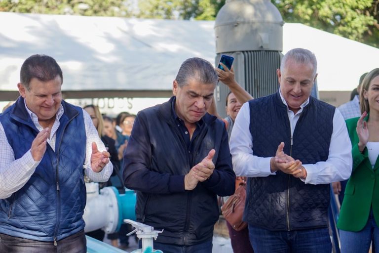 Inauguran Miguel Riquelme y Román Cepeda nuevo pozo de agua en Torreón