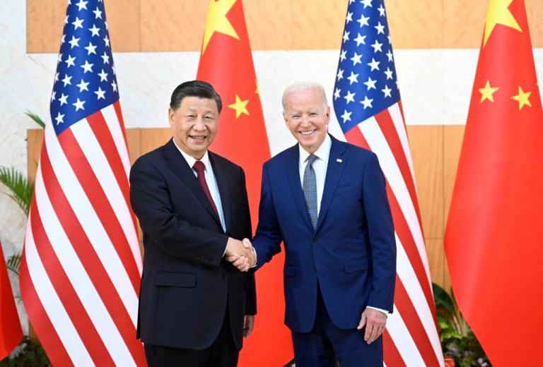 Líderes de China y Estados Unidos deben establecer rumbo correcto para los lazos bilaterales, dice Xi