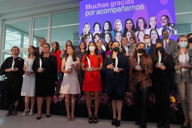 El Tecnológico de Monterrey abre la convocatoria para el Premio Mujer Tec 2023