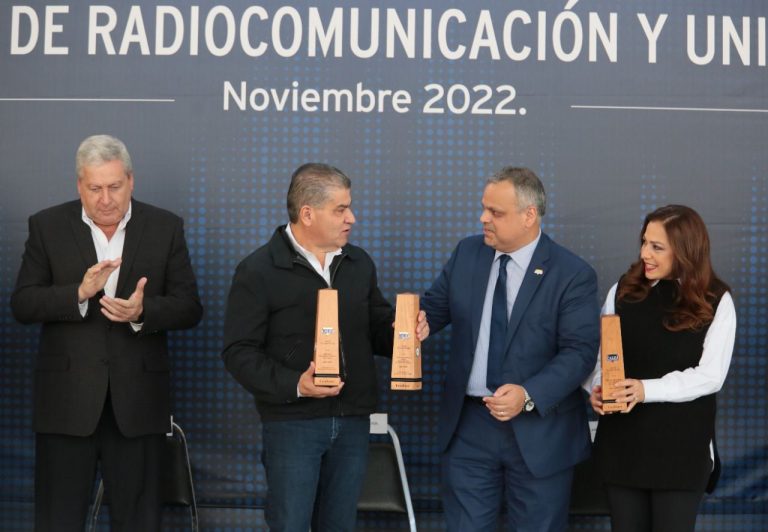 Recibe SSP de Coahuila certificación CALEA y equipo por 101 mdp